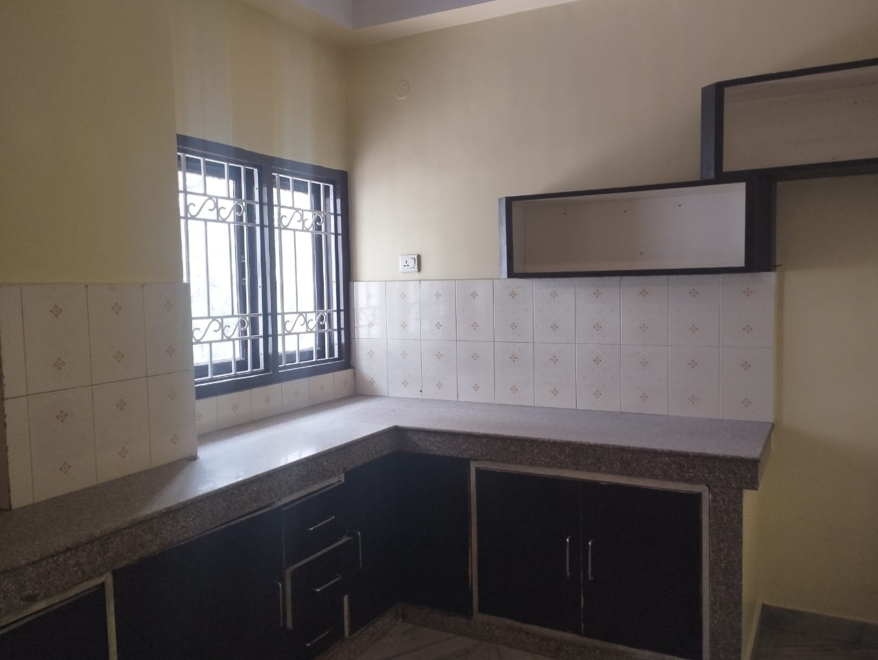 Unfurnished 3bhk in Nabin Nagar, Guwahati, Assam, India for Rent